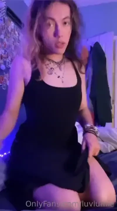 Your fav femboy finally got a dress o 