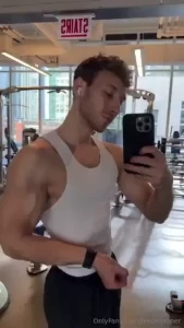 Raw flex footage