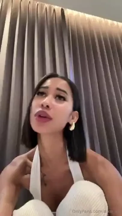 Sometimes i wish i could sing really sing with my whole heart letting 