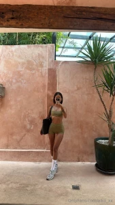 I m on my way to the gym holidays are holidays but you gotta stay in