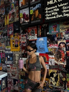 The weekend is slowly coming to an end so i m savoring every second of