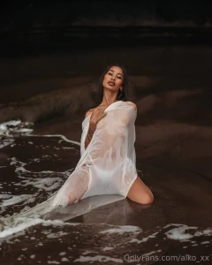 Modeling isn t just posing it s storytelling every look every move