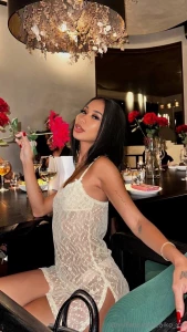 Craving male attention and a glass of champagne can you help me with