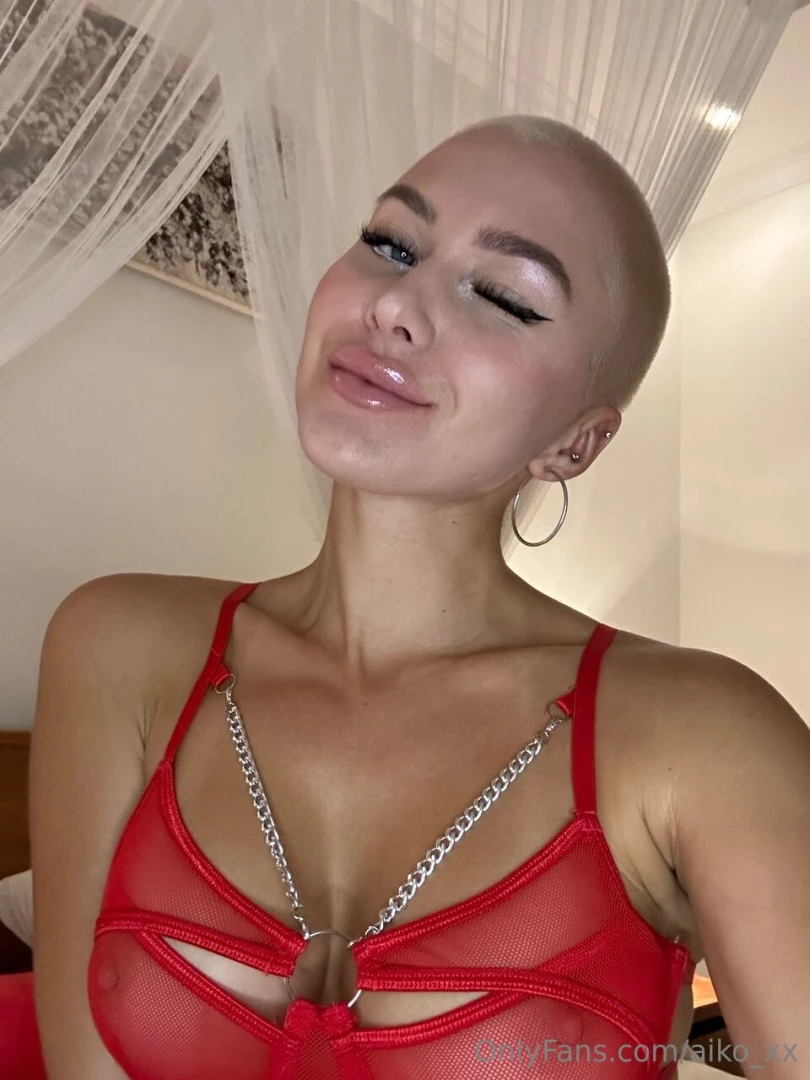 Ad my awesome doll ohmy_luna has the juiciest pussy subscribe asap for 