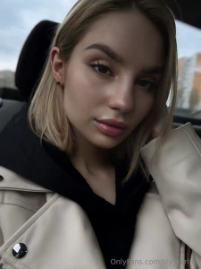 Look at the details and enjoy my beauty
