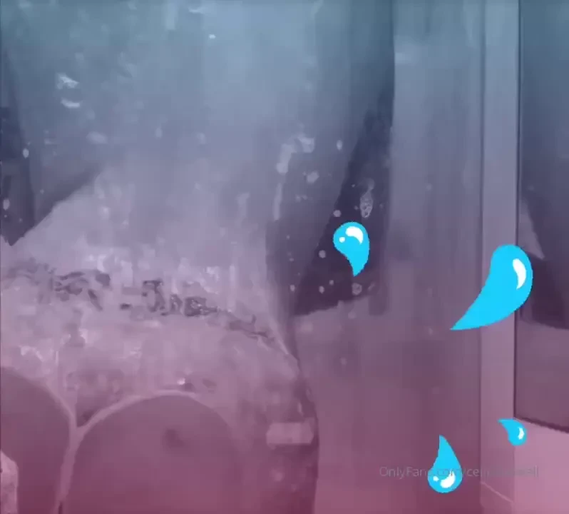 Tip 10 to get in sneak into somewhere baddddd and get in trouble with 