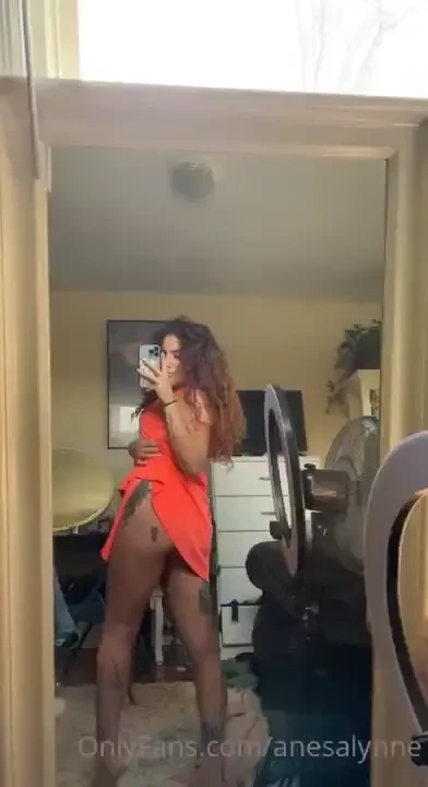 Like this post and comment for a free booty pic 