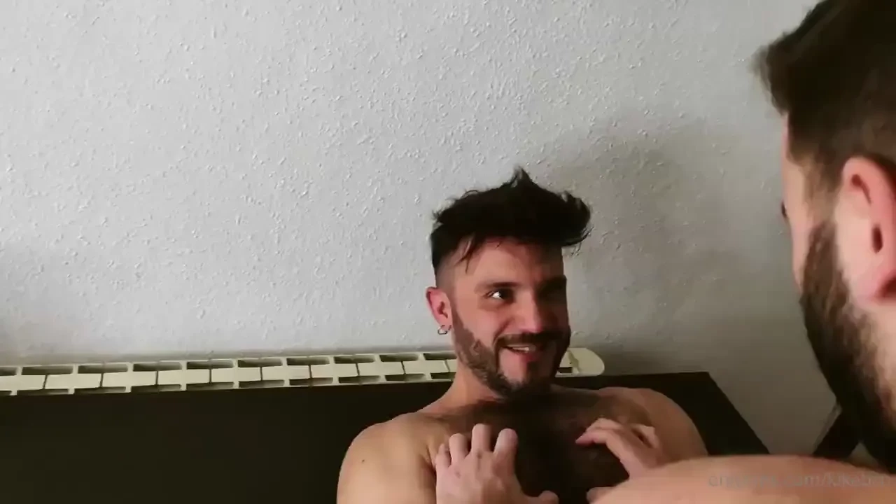 Me gustan las zapas leogrin lo sabe jajajajaja 