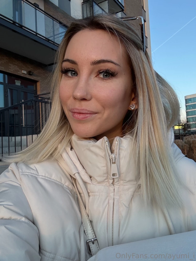 Stepped out for coffee and something sweet because the night deserves 