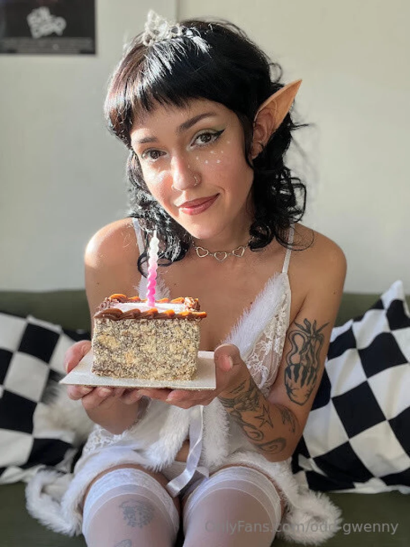 Another year same lil tease b-day month come celebrate w me on my 