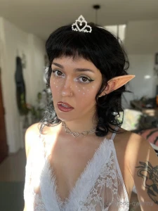 Naughty lil elf reporting for duty b-day month come celebrate w me on