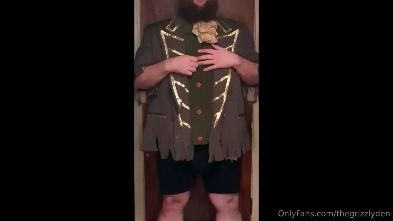 Avast ye landlubbers captain grizzly the redbeard pirate is here to 