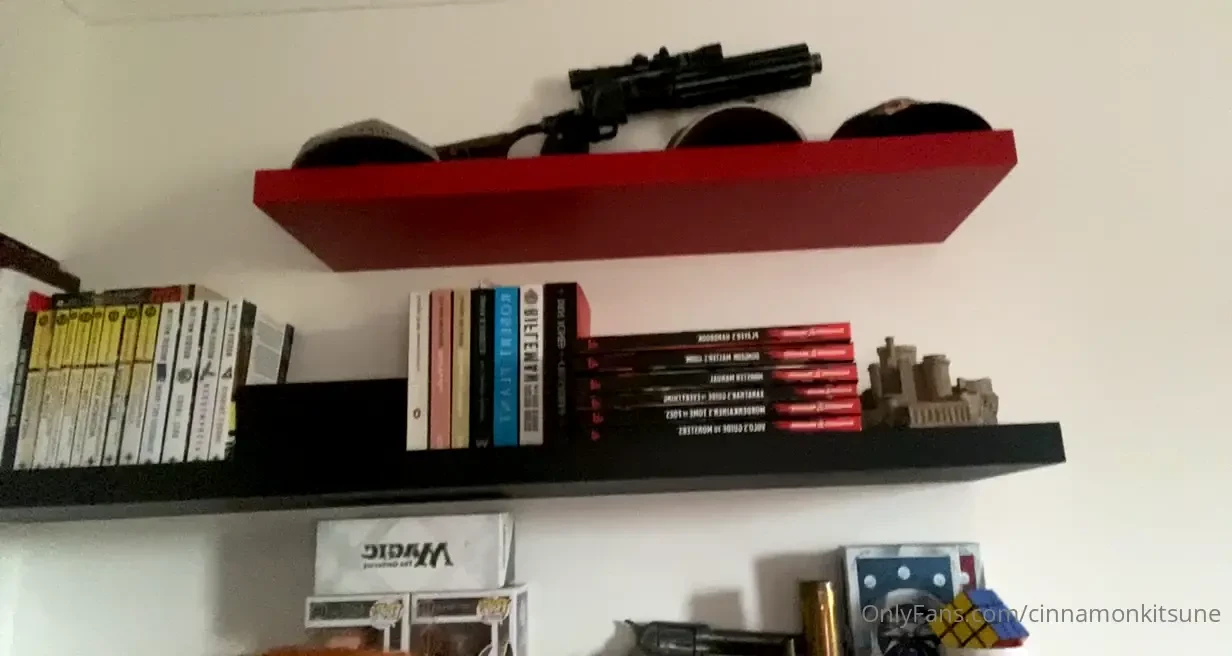 What do you prefer looking at my d amp d sourcebook collection or my 