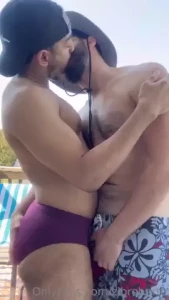 Good boy keedenxxx watch me face fucking this cute thick ass bottom
