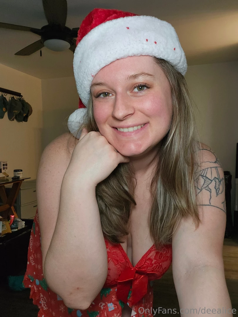 Cum and unwrap me on my vip deealicevip 12 only until jauary 1st 