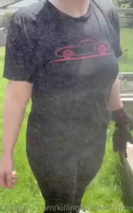 Howdy neighbor i m gardening and needed to cool off