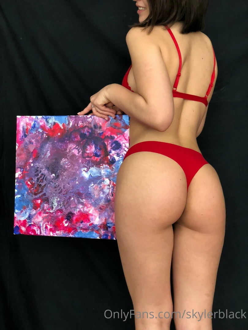 For this painting i ve used a method called pouring i love 