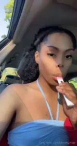 I blow more than just smoke dm if you wanna find out