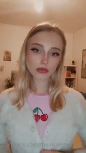 Et voila je partage cette vid o tr s r pr sentative de bunny car sexy