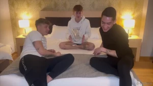 3some con sconosciuti mentre ero a barcellona ho incontrato questi due