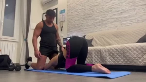 3some con sorell4str4 e personal trainer entro a casa e becco la mia