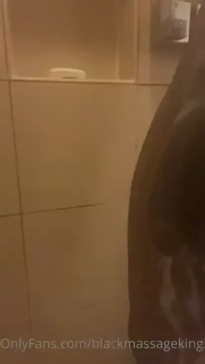 Just hopped out of the shower trying to make some great content 