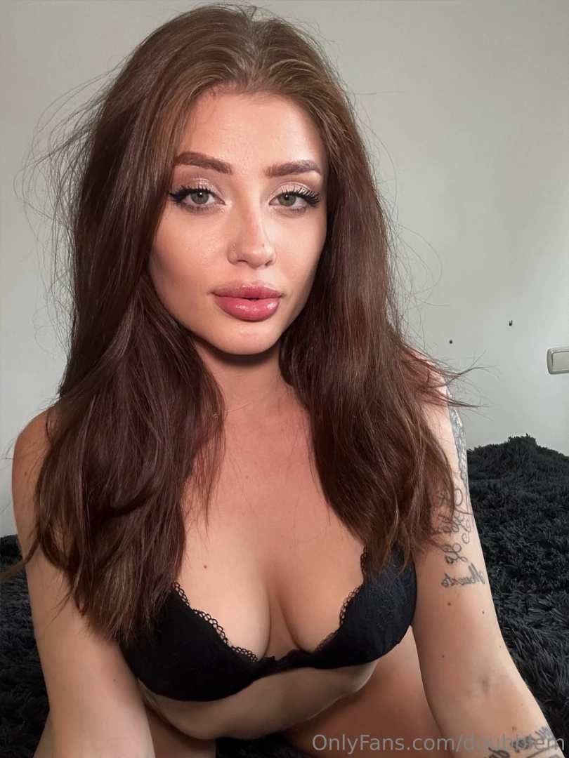 Amor de que color has pensado que son mis ojos has logrado acertar 