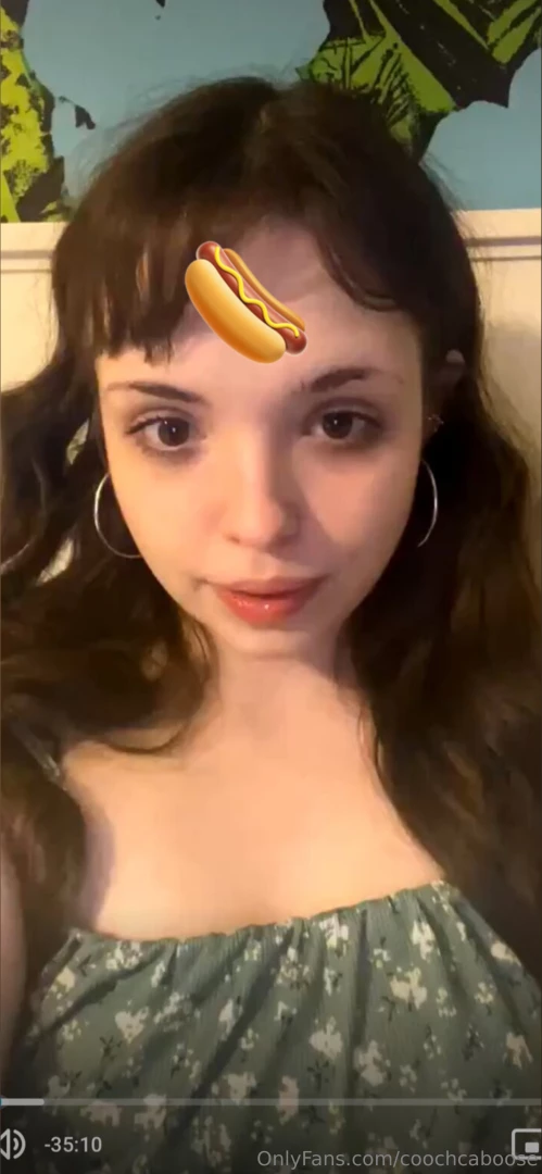 Do y all want my glizzy slurpin actual hotdog lmao livestream from the 