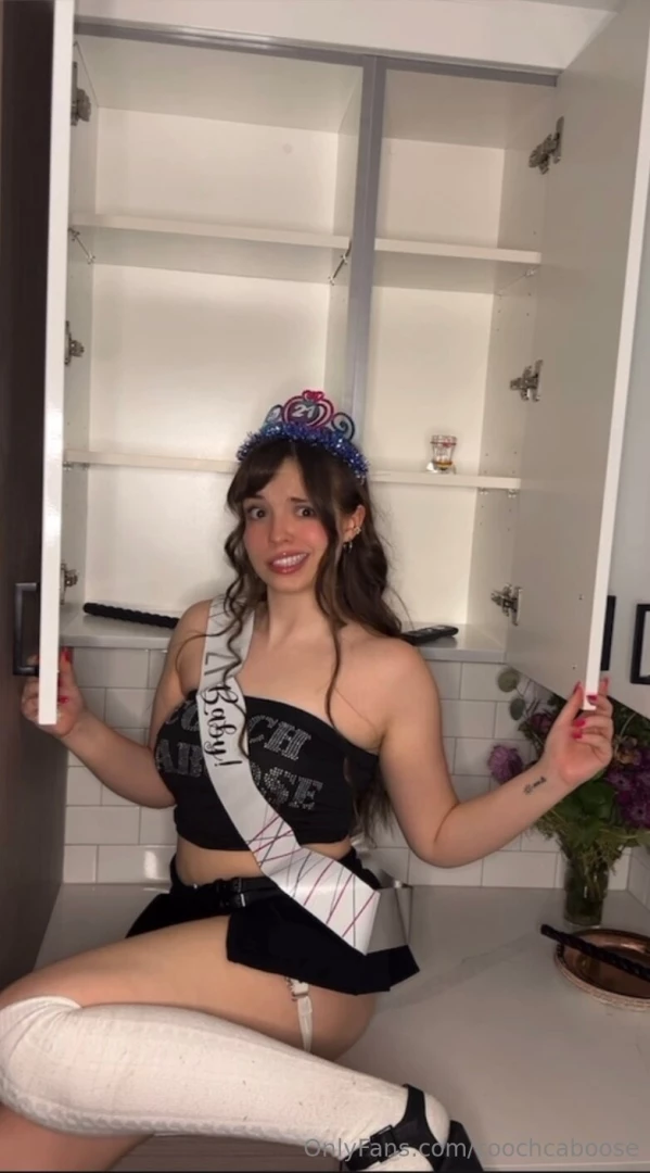 Four uwu sussylicious mini skirt stills plus anime mini skirt bday 