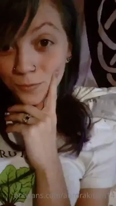 If i can get to 100 subscribers everyone will get a free special video 