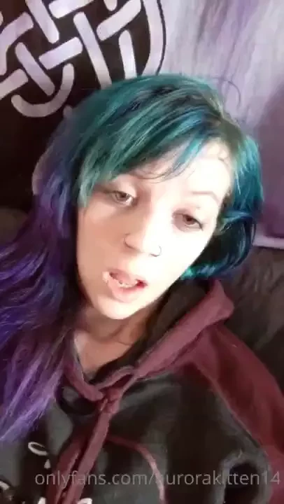 Good morning babes i m currently sitting back at top 20 i wanna make 