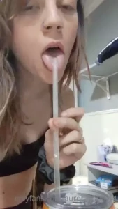 I ve deep throated many hinges but i had to try a straw for fun