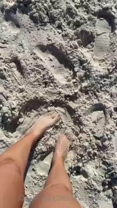 My toes look even cuter on the beach 