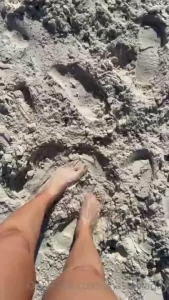 My toes look even cuter on the beach