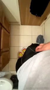 Post workout dick part 1