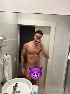 Happy holidays my dear fans i have some amaizing hot presents here for