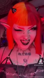 Who wants to fuck me like an animal fyp