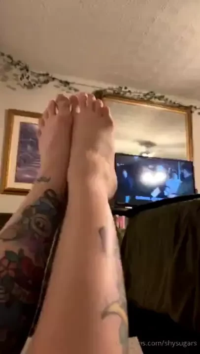 Here s some super unsexy foot content unless you re still into it of 