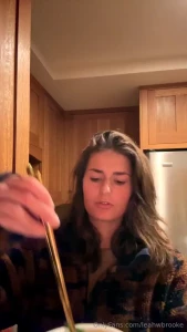 Mmmm who loves spaghetti ughhh i do this def hit the spot after my