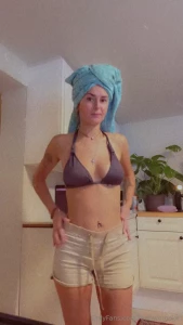 Hope everybody s having a good day i m about to head out to the beach part 1