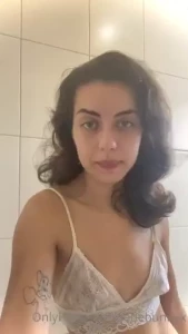 Help me ooooouuutttt pleaseeeee i need your opinion on this one for