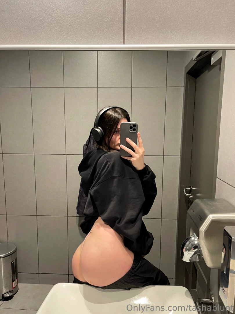 Maybe someone wants to count my squats 