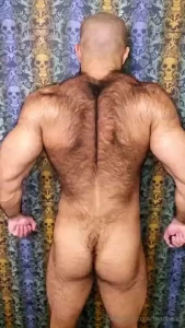 Do you like a muscle hairy ass