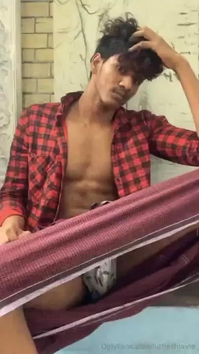 Dirty dick see how i m playing with my hand cock so pain an enjoying 