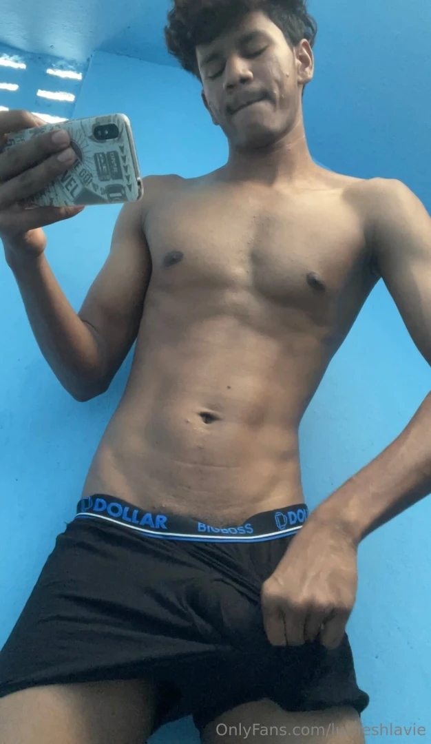 I created inner centre one hole i took it out through it and shook it 