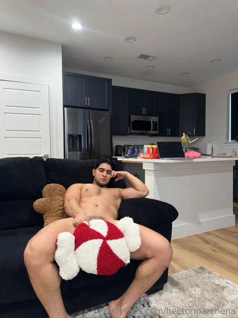 For christmas imma let you suck this verga full set in dms now 