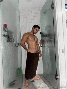 My dick ain t dirty cause u wanna suck it clean for papi dm me i wanna
