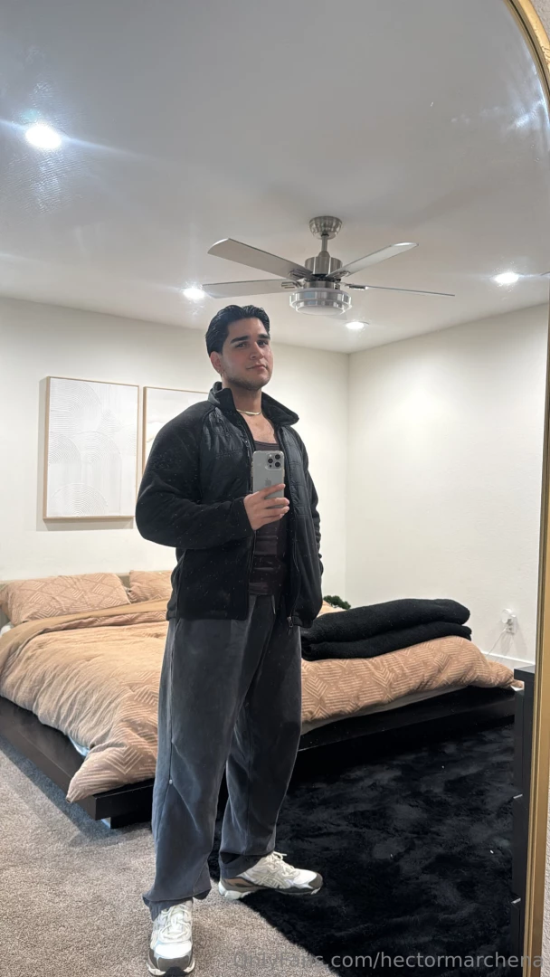 Cum join papi in bed 