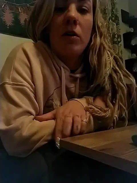 Hi i love you i need to eat all these tacos and relax lives wednesday 