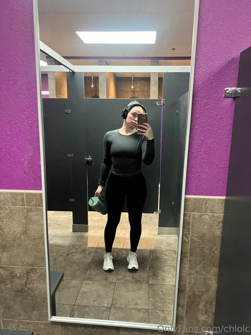 Your girl is looking extra thick be nice to me part 3 